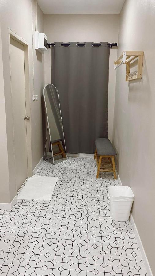 Bed and Breakfast Juni House Chumphon Esterno foto